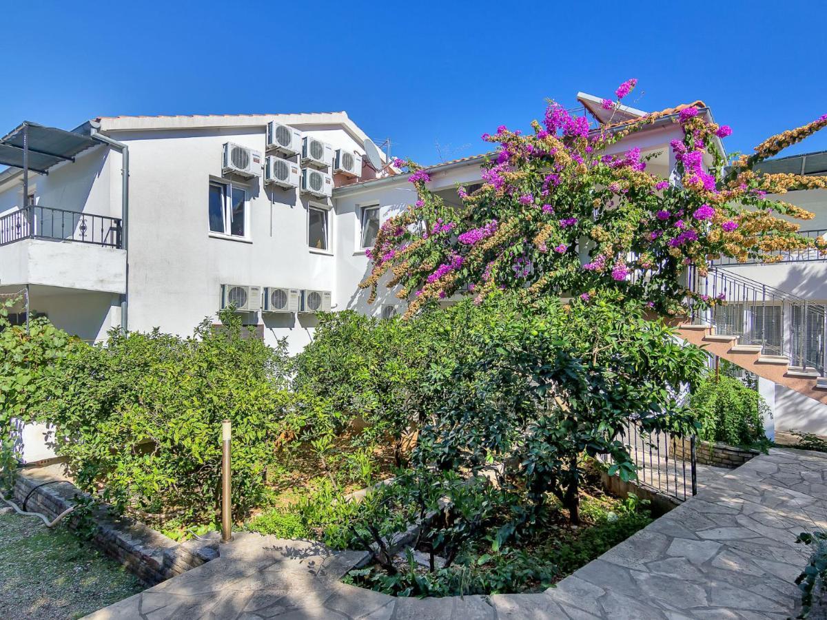 Apartment Rubin-10 By Interhome Selca kod Bogomolja Экстерьер фото